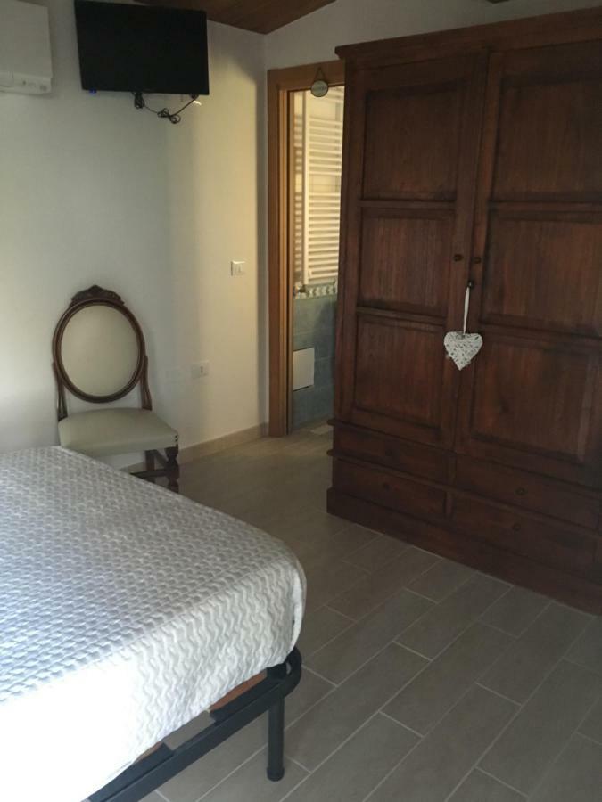 Casa Vacanze SantʼAntìoco מראה חיצוני תמונה